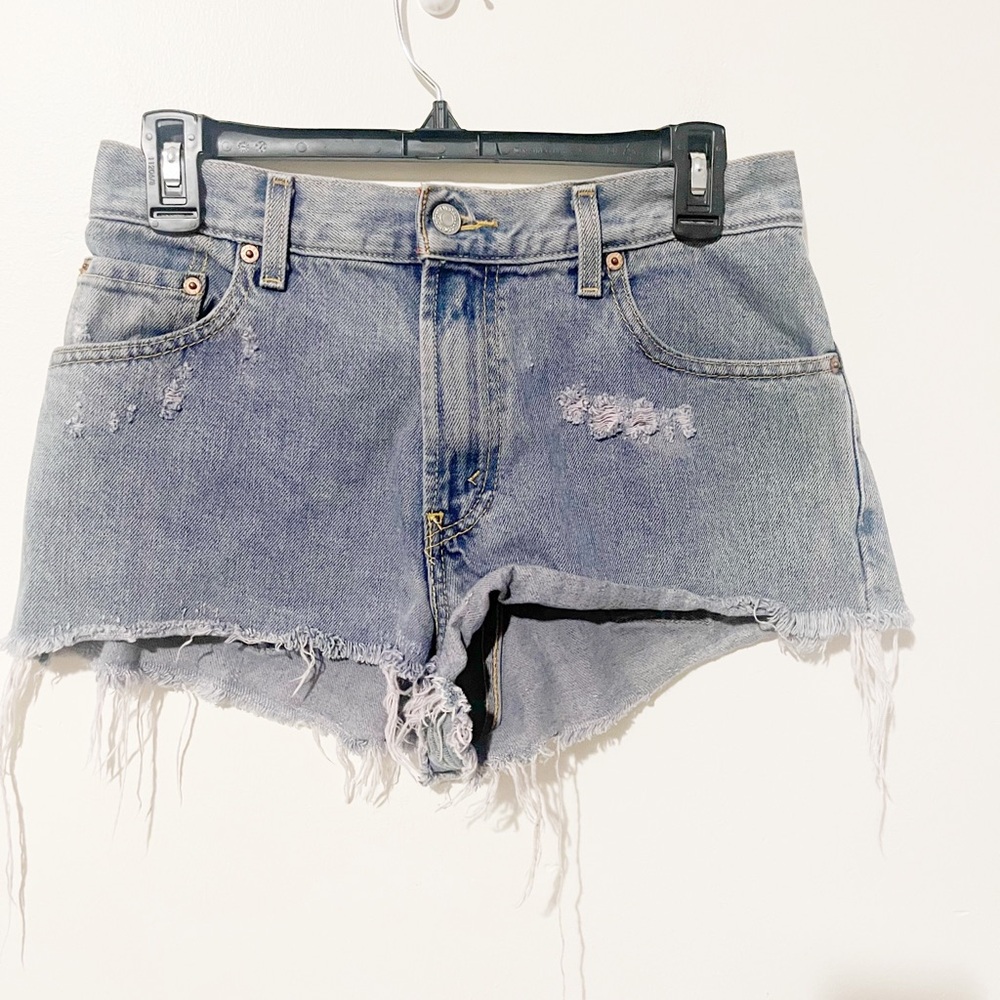 Levi’s Gray Faded Distressed & Frayed Booty Shorts